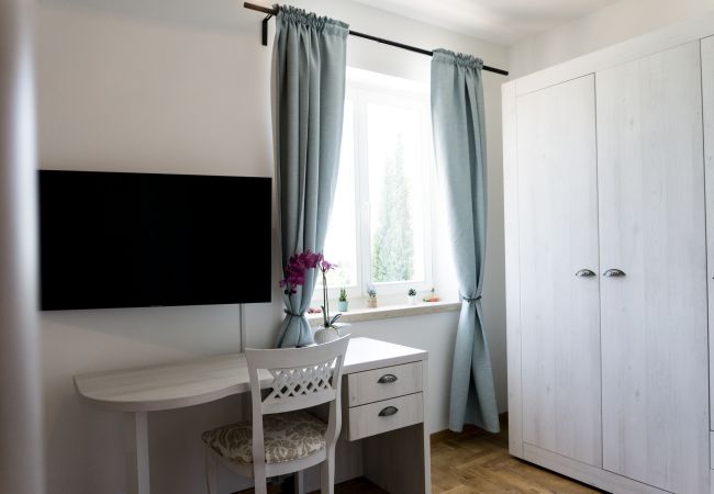 Villa in Smoljanci - Villa Histria Relax for 8 people in Central Istria with sea view and children playground Villa in Smoljanci - Villa Histria Relax for 8 people in Central Istria with sea view and children playground