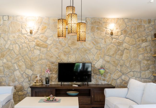 Villa in Smoljanci - Villa Histria Relax for 8 people in Central Istria with sea view and children playground Villa in Smoljanci - Villa Histria Relax for 8 people in Central Istria with sea view and children playground