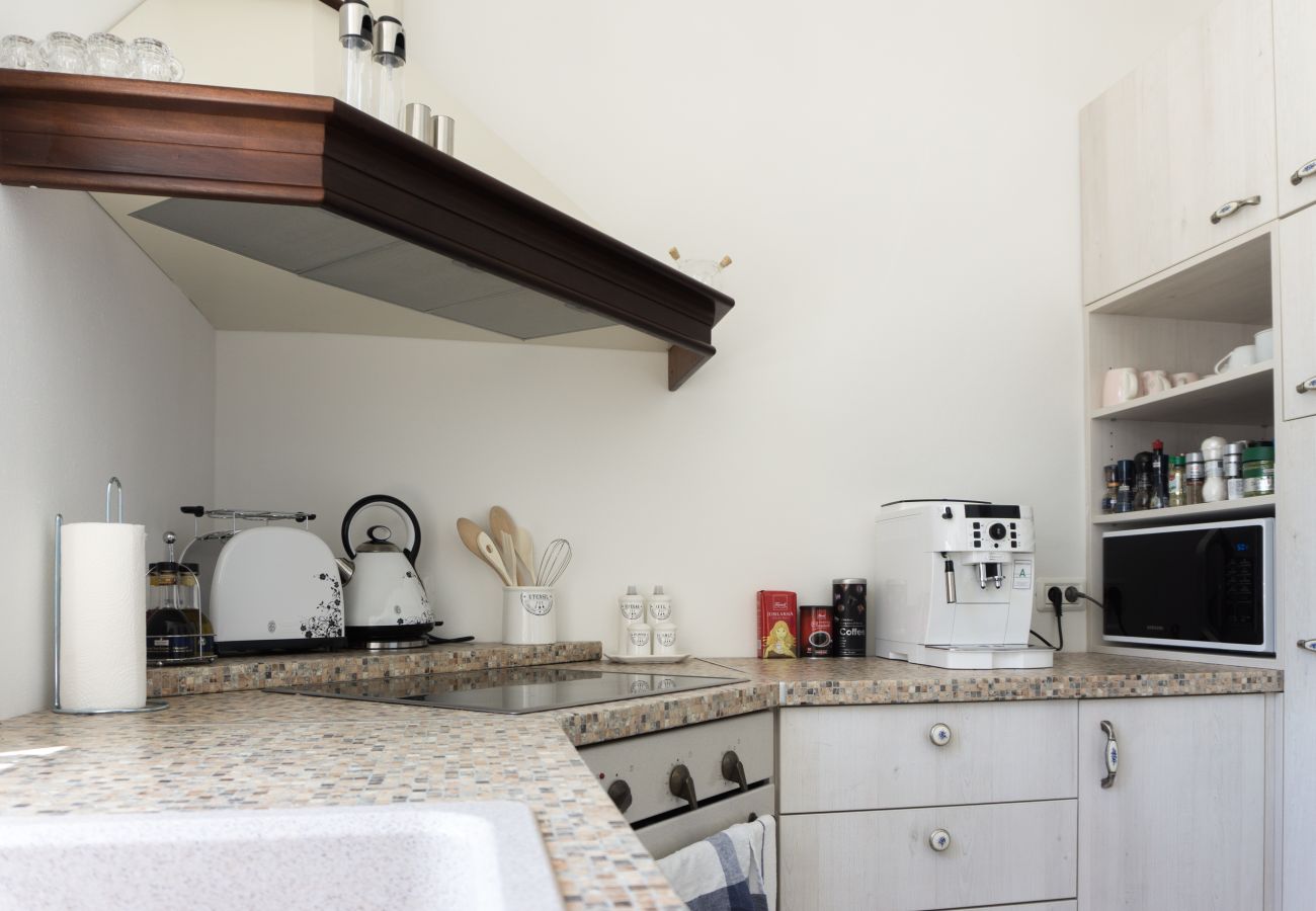Villa in Smoljanci - Villa Histria Relax for 8 people in Central Istria with sea view and children playground