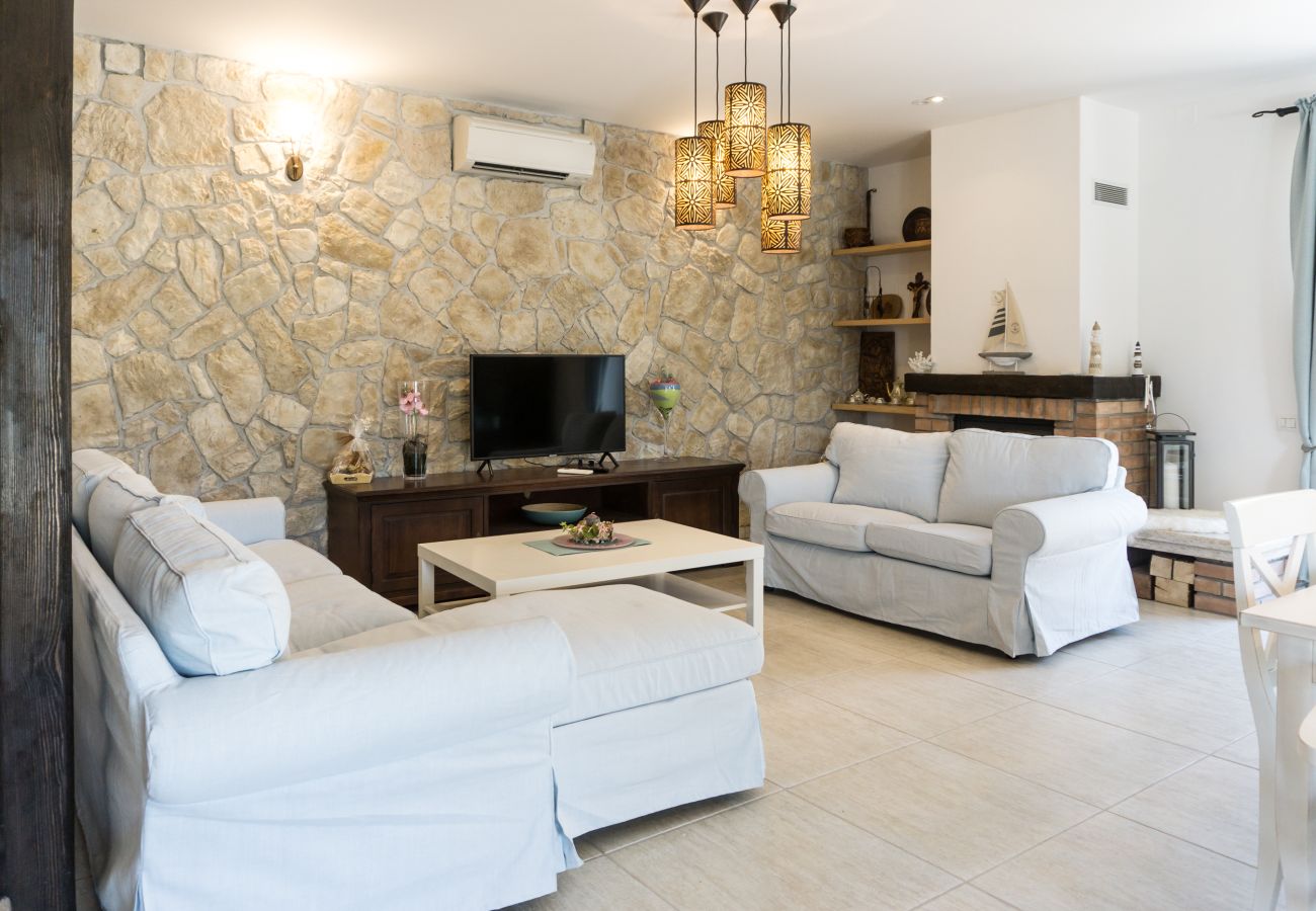 Villa in Smoljanci - Villa Histria Relax for 8 people in Central Istria with sea view and children playground