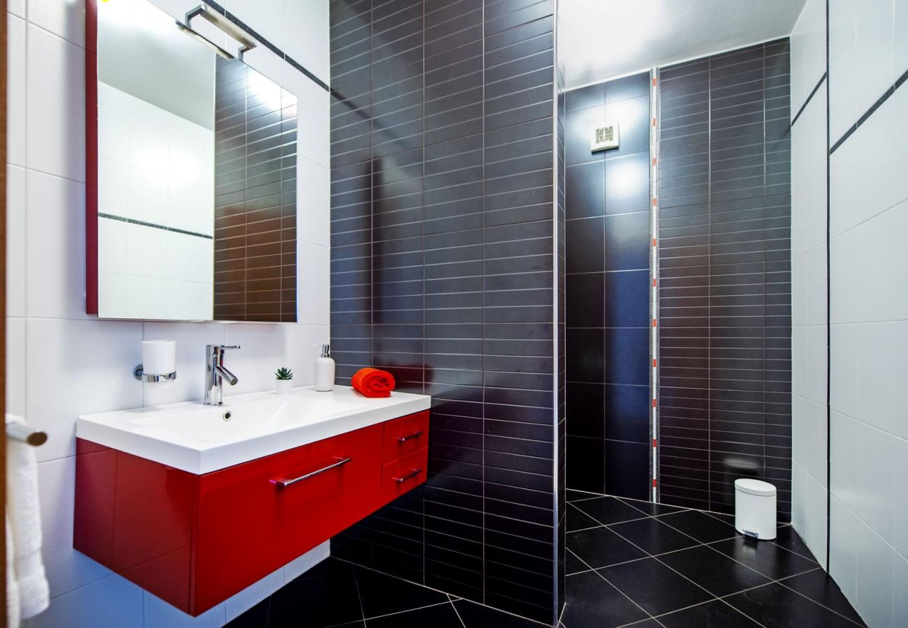 Villa in Rovinjsko Selo - Villa Sky near Rovinj for 10 people with private heated pool & children playground