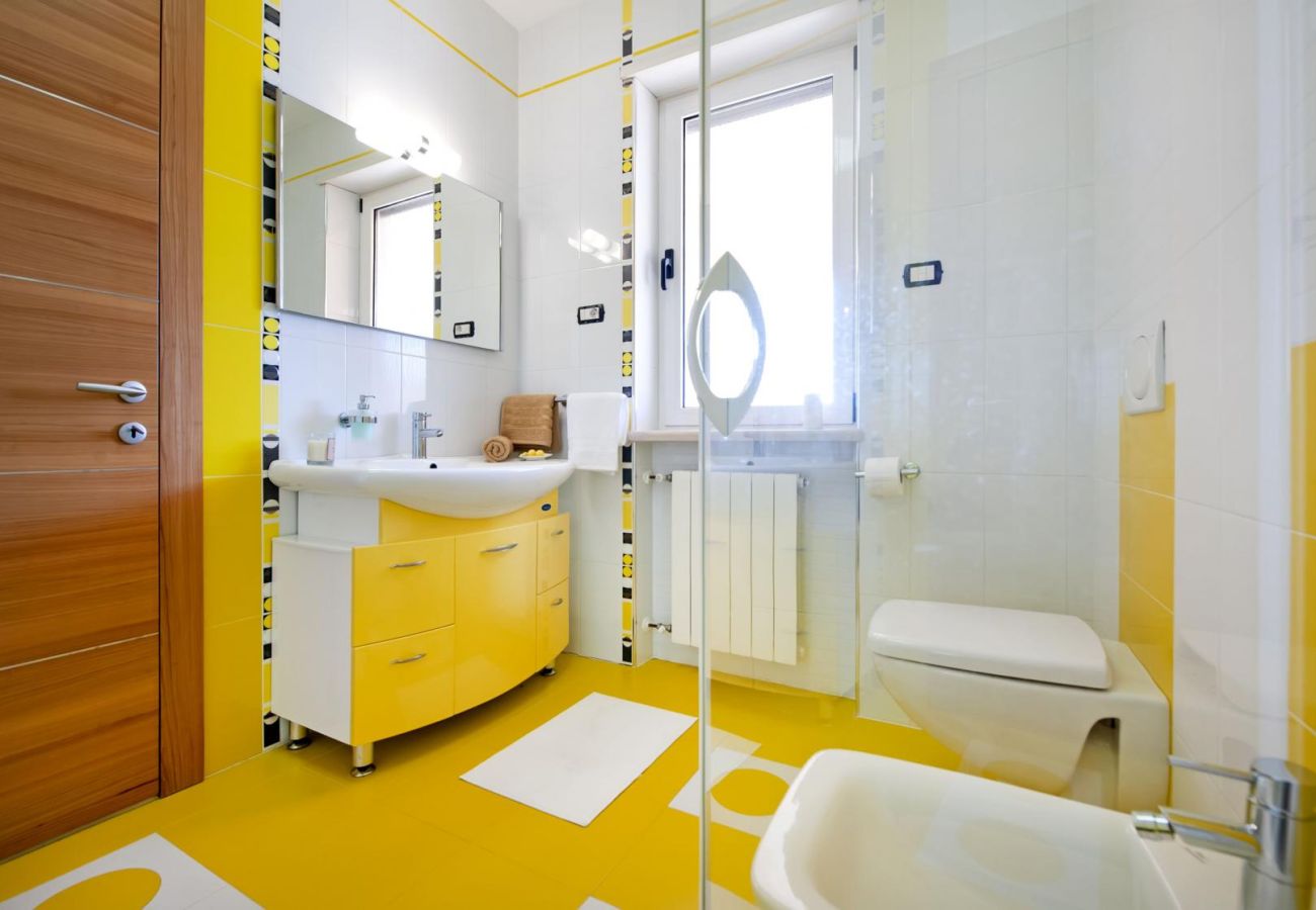 Villa in Rovinjsko Selo - Villa Sky near Rovinj for 10 people with private heated pool & children playground