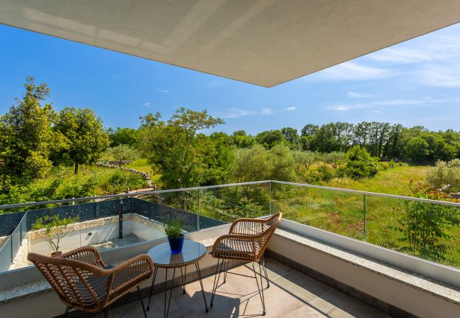 Villa in Malinska - Villa Larus on Island Krk for 6 people with sea view & only 500 m from the sea Villa in Malinska - Villa Larus on Island Krk for 6 people with sea view & only 500 m from the sea