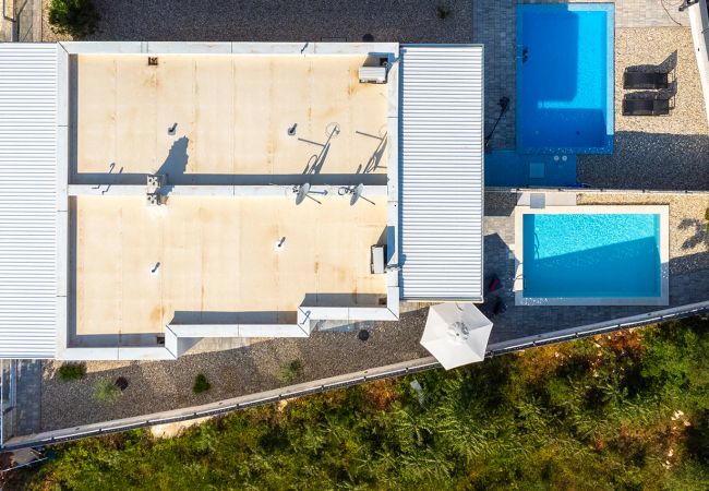 Villa in Malinska - Villa Larus on Island Krk for 6 people with sea view & only 500 m from the sea Villa in Malinska - Villa Larus on Island Krk for 6 people with sea view & only 500 m from the sea