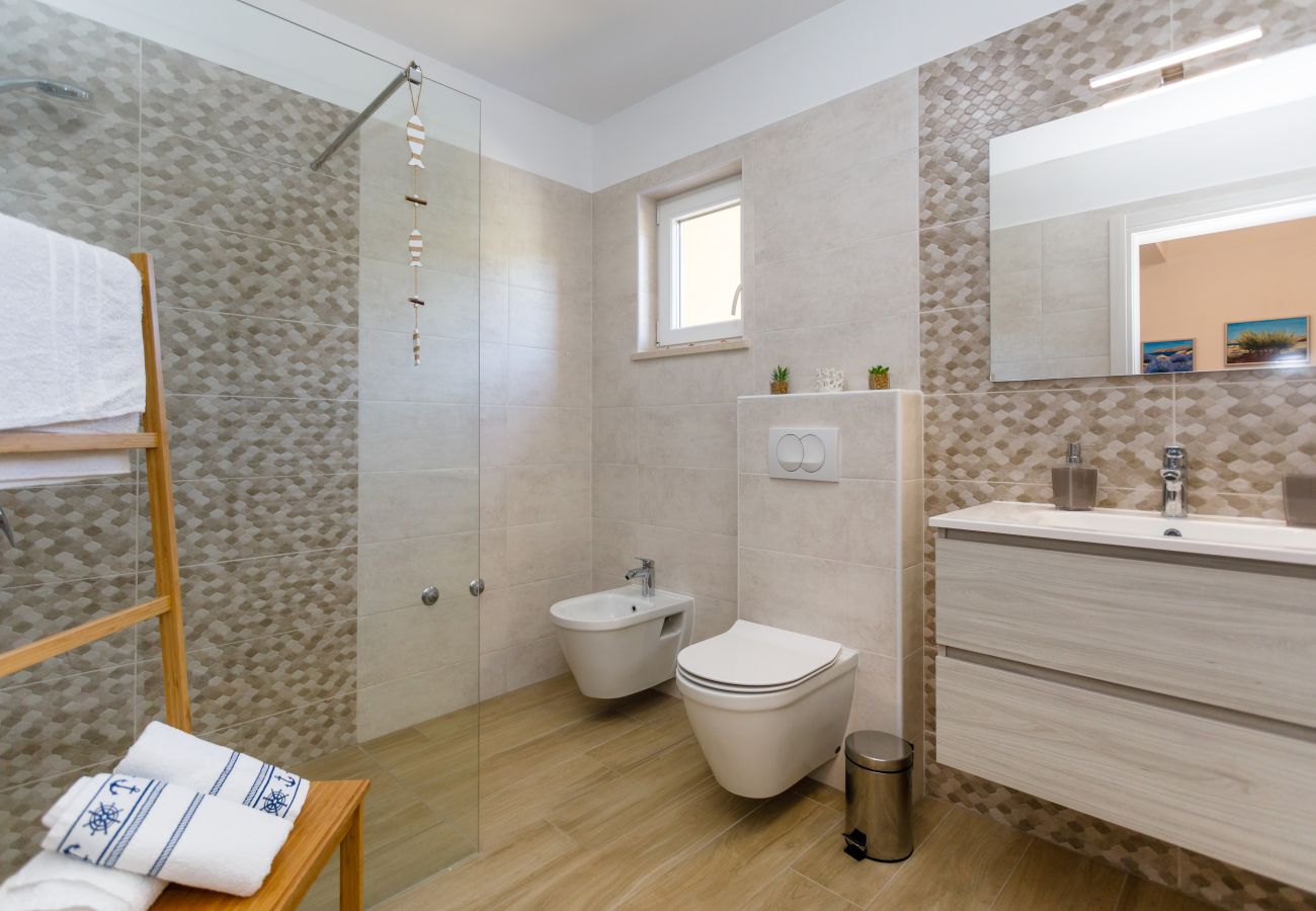 Villa in Opatija - Villa Ivetta for 10 people near Opatija with sea view & children playground