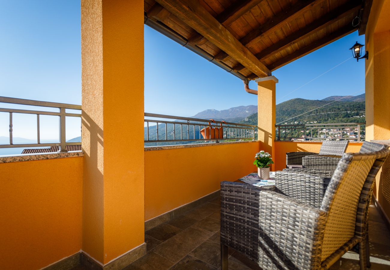 Villa in Opatija - Villa Ivetta for 10 people near Opatija with sea view & children playground