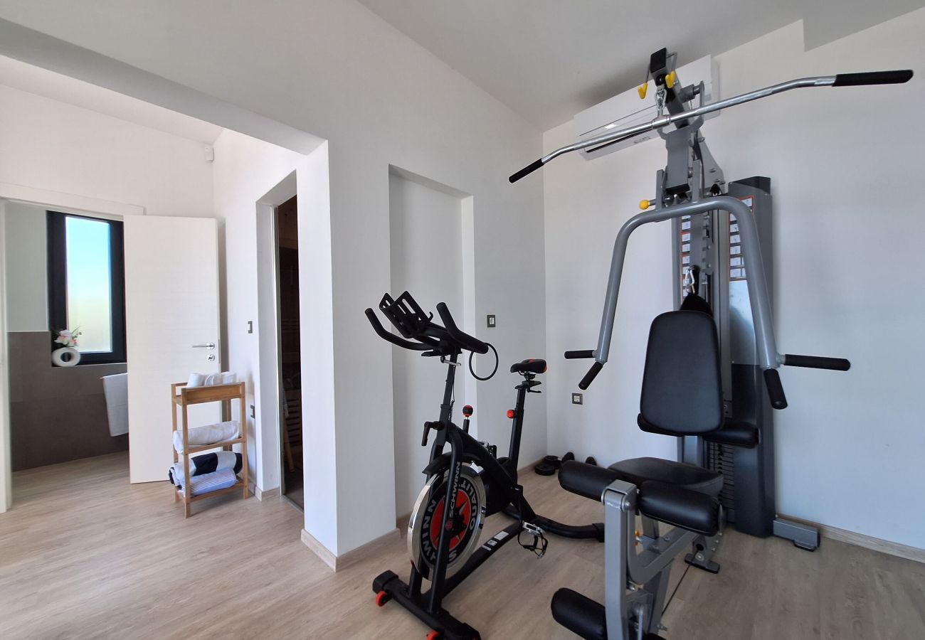 Villa in Mošcenicka Draga - Villa Levant for 10 people near Opatija with jacuzzi & sea view