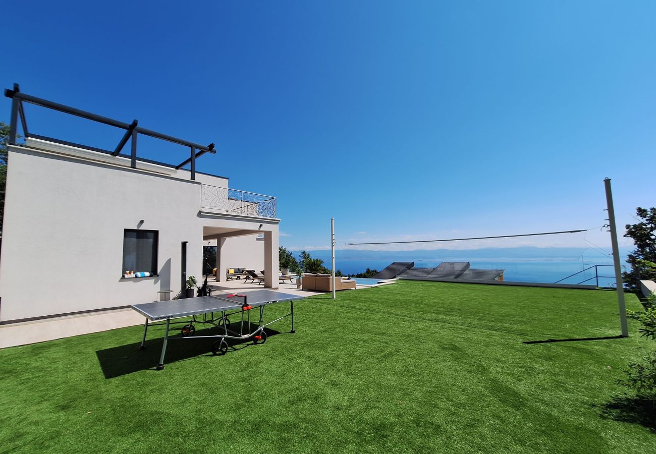 Villa in Mošcenicka Draga - Villa Levant for 10 people near Opatija with jacuzzi & sea view