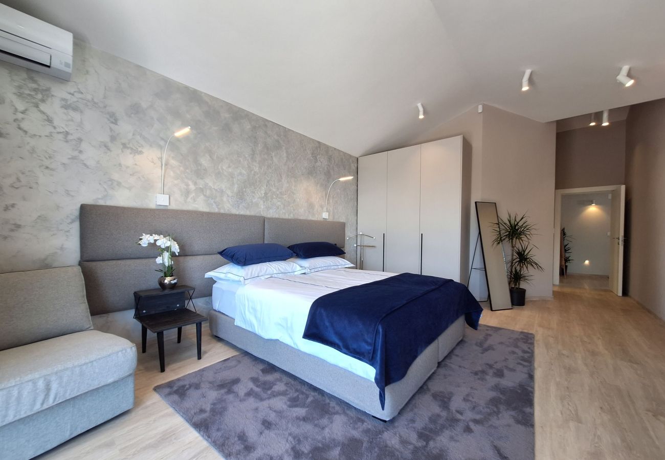 Villa in Mošcenicka Draga - Villa Levant for 10 people near Opatija with jacuzzi & sea view