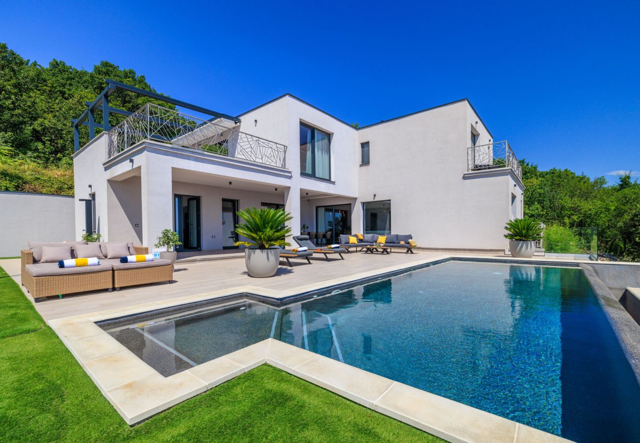 Villa in Mošcenicka Draga - Villa Levant for 10 people near Opatija with jacuzzi & sea view