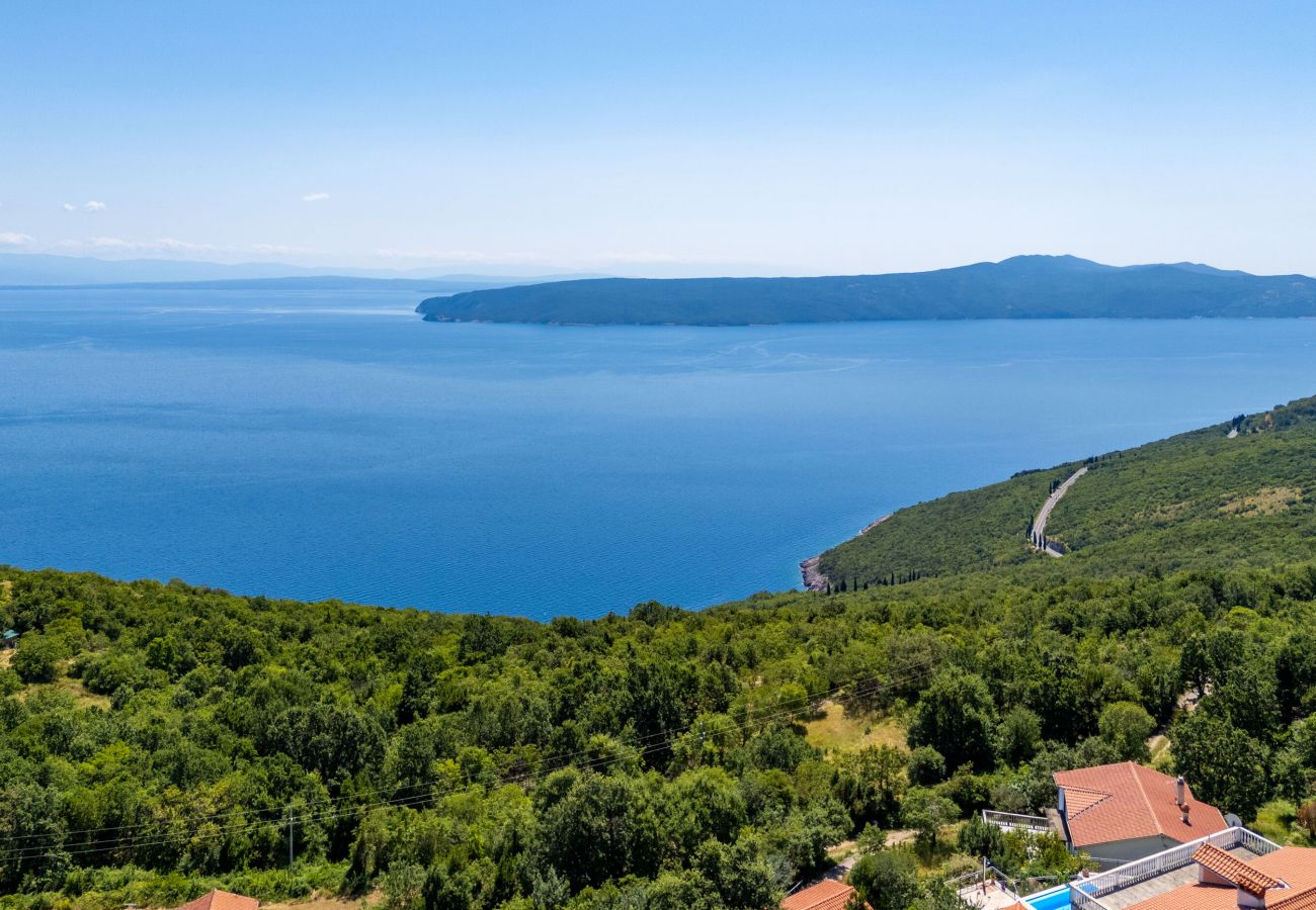 Villa in Mošcenicka Draga - Villa Levant for 10 people near Opatija with jacuzzi & sea view