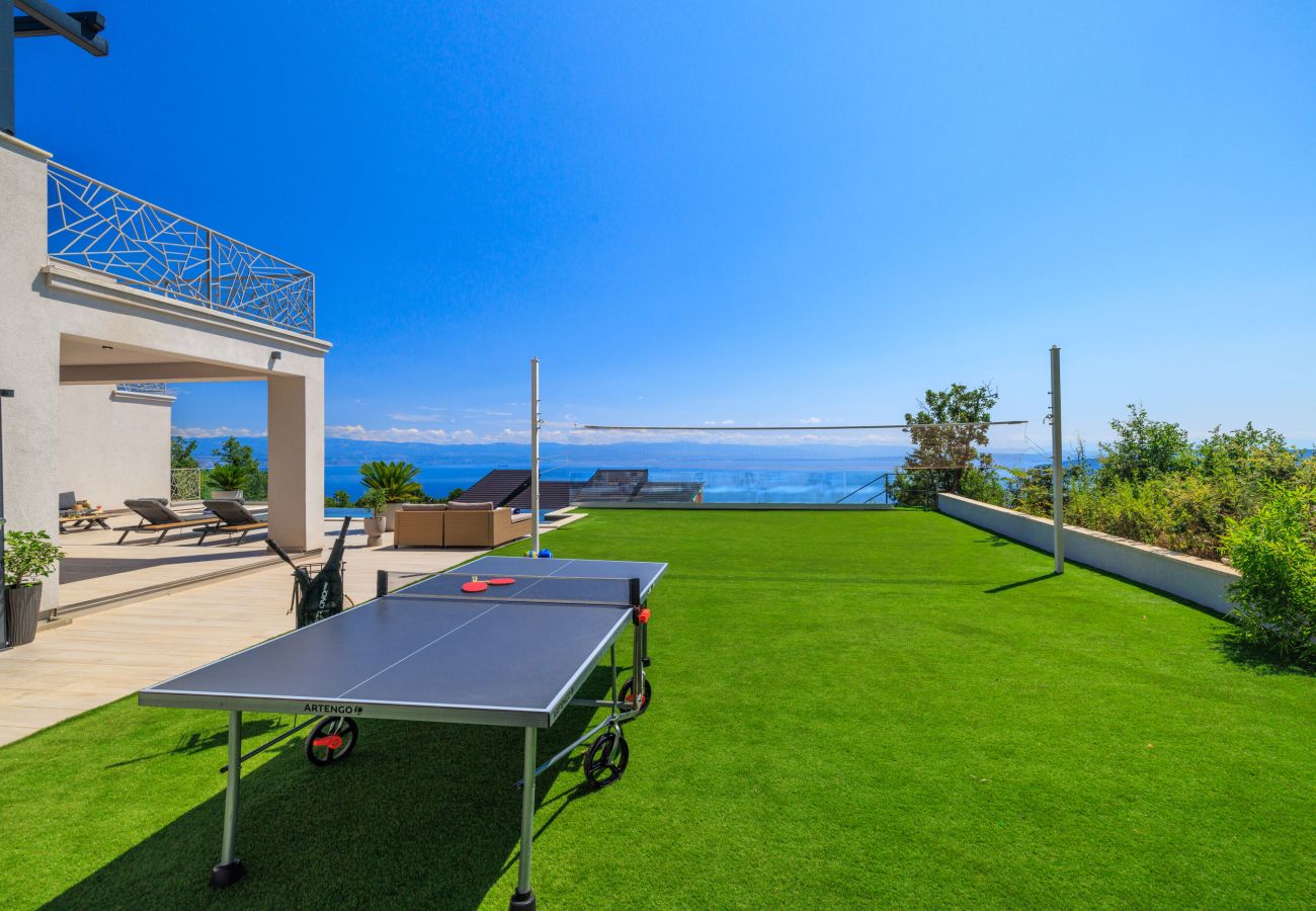 Villa in Mošcenicka Draga - Villa Levant for 10 people near Opatija with jacuzzi & sea view