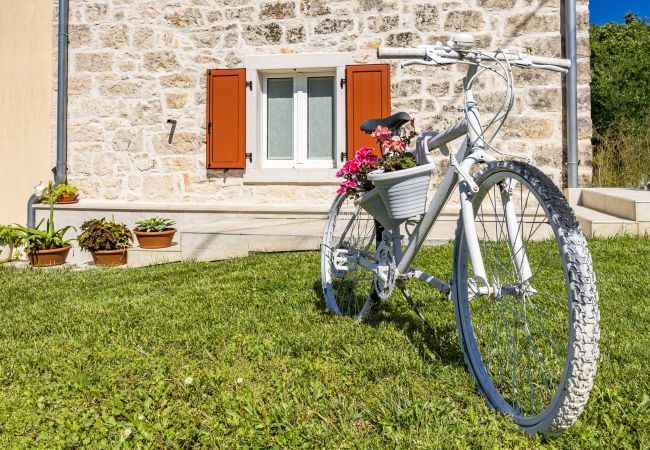Villa in Bale - Villa Fuma for 6 persons with private pool & sea view in Central Istria  Villa in Bale - Villa Fuma for 6 persons with private pool & sea view in Central Istria