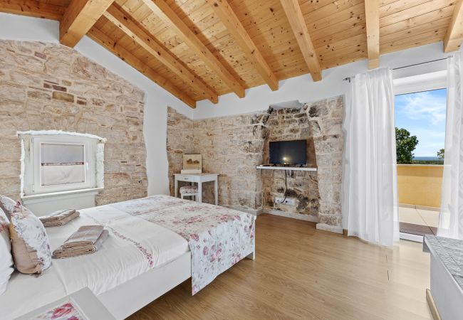 Villa in Bale - Villa Fuma for 6 persons with private pool & sea view in Central Istria  Villa in Bale - Villa Fuma for 6 persons with private pool & sea view in Central Istria
