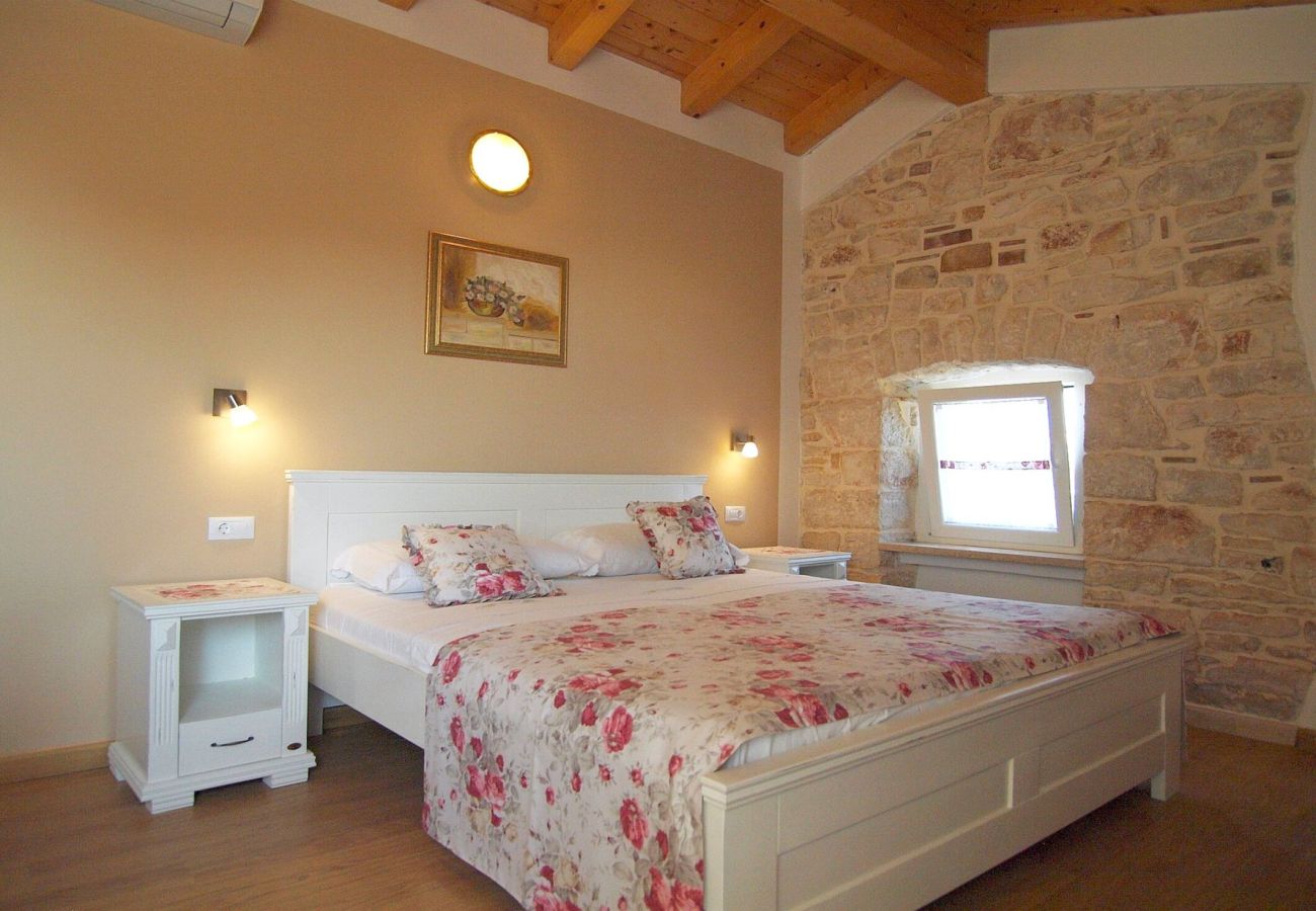 Villa in Bale - Villa Fuma up to 6 persons with private pool & sea view in Central Istria 