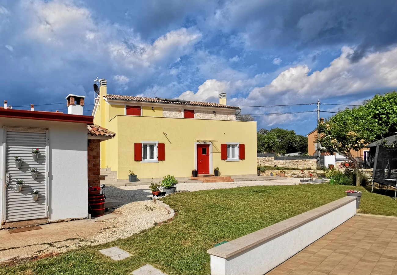 Villa in Bale - Villa Fuma up to 6 persons with private pool & sea view in Central Istria 