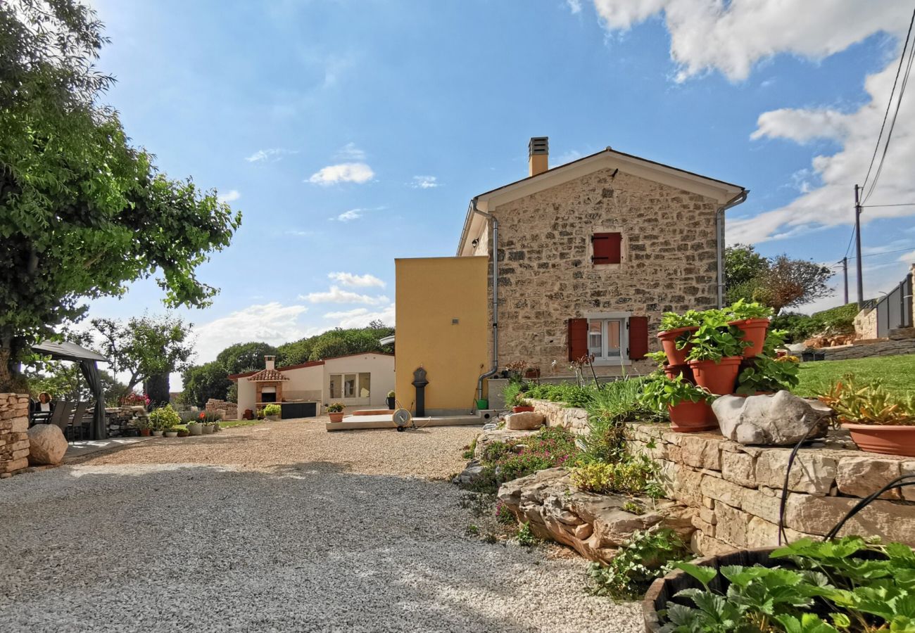 Villa in Bale - Villa Fuma up to 6 persons with private pool & sea view in Central Istria 