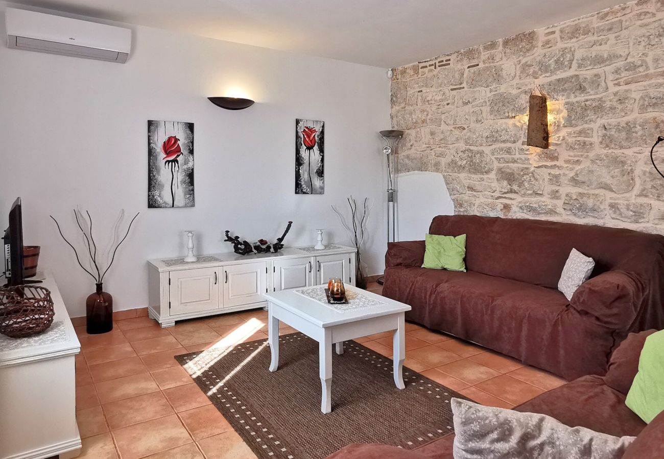Villa in Bale - Villa Fuma up to 6 persons with private pool & sea view in Central Istria 