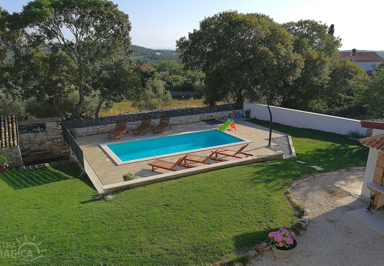 Villa in Bale - Villa Fuma up to 6 persons with private pool & sea view in Central Istria 