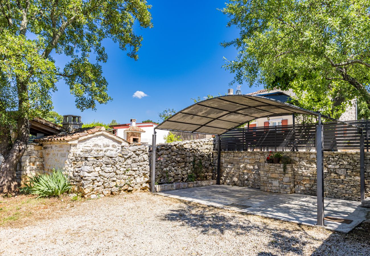 Villa in Bale - Villa Fuma for 6 persons with private pool & sea view in Central Istria 
