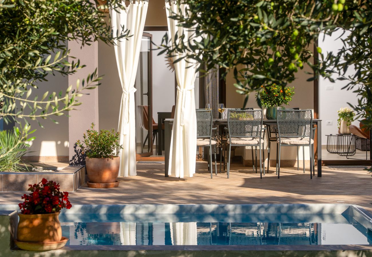 Villa in Pula - Casa Canziana for 6 people with private pool in Pula