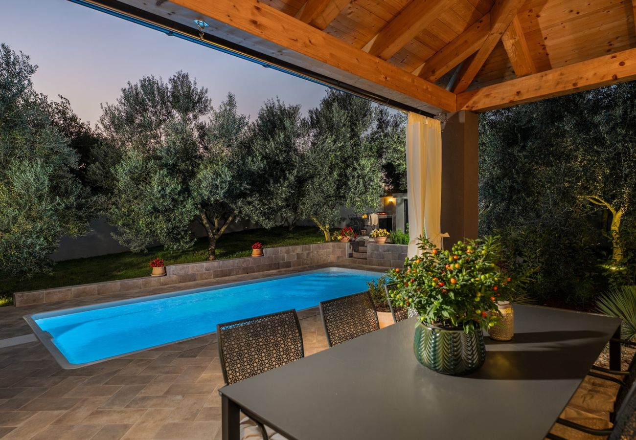 Villa in Pula - Casa Canziana for 6 people with private pool in Pula