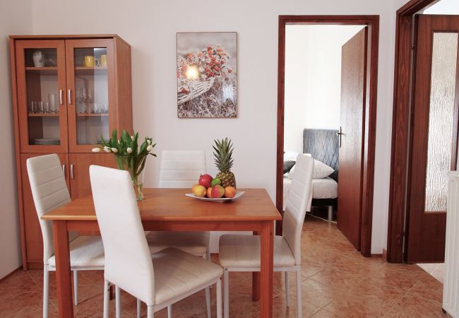 Villa in Valbandon - Villa Grace Felice for 8 people with private pool & only 2 km from the beach near Fažana Villa in Valbandon - Villa Grace Felice for 8 people with private pool & only 2 km from the beach near Fažana