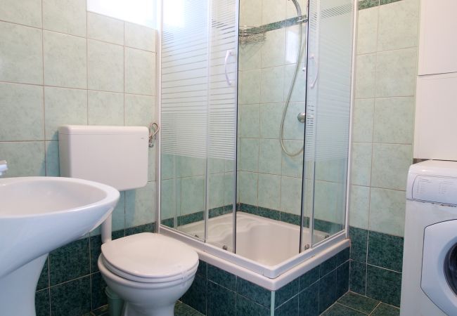 Villa in Valbandon - Villa Grace Felice for 8 people with private pool & only 2 km from the beach near Fažana Villa in Valbandon - Villa Grace Felice for 8 people with private pool & only 2 km from the beach near Fažana