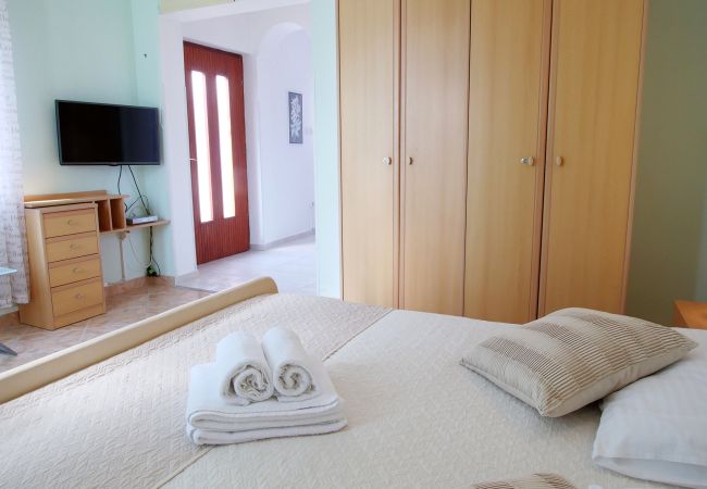 Villa in Valbandon - Villa Grace Felice for 8 people with private pool & only 2 km from the beach near Fažana Villa in Valbandon - Villa Grace Felice for 8 people with private pool & only 2 km from the beach near Fažana