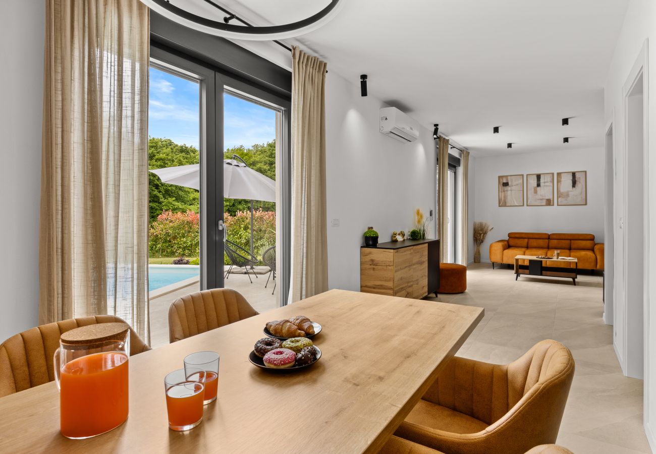 Villa in Marcana - Villa Minka near Pula for 4 people with private pool and jacuzzi