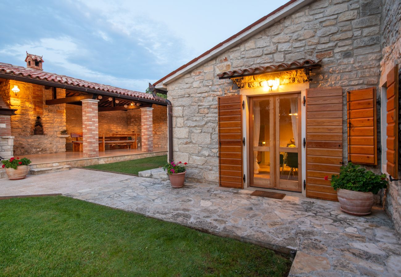Villa in Krnica - Villa Orada for 6 people with private pool & only 2.5 km from the beach
