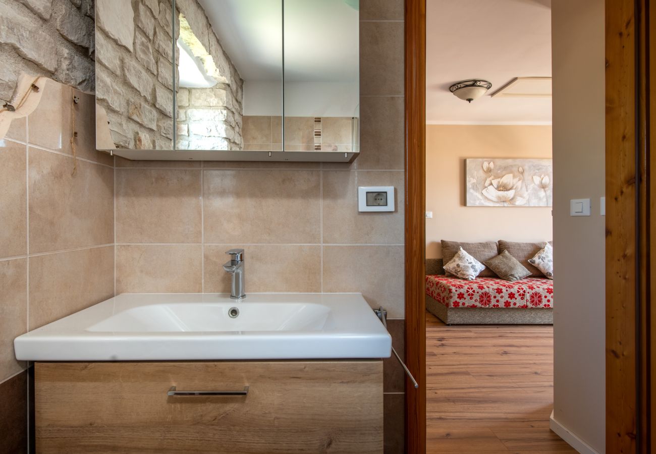 Villa in Krnica - Villa Orada for 6 people with private pool & only 2.5 km from the beach