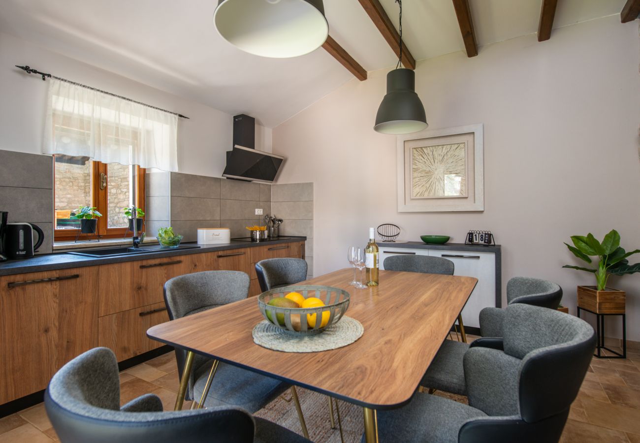 Villa in Krnica - Villa Orada for 6 people with private pool & only 2.5 km from the beach