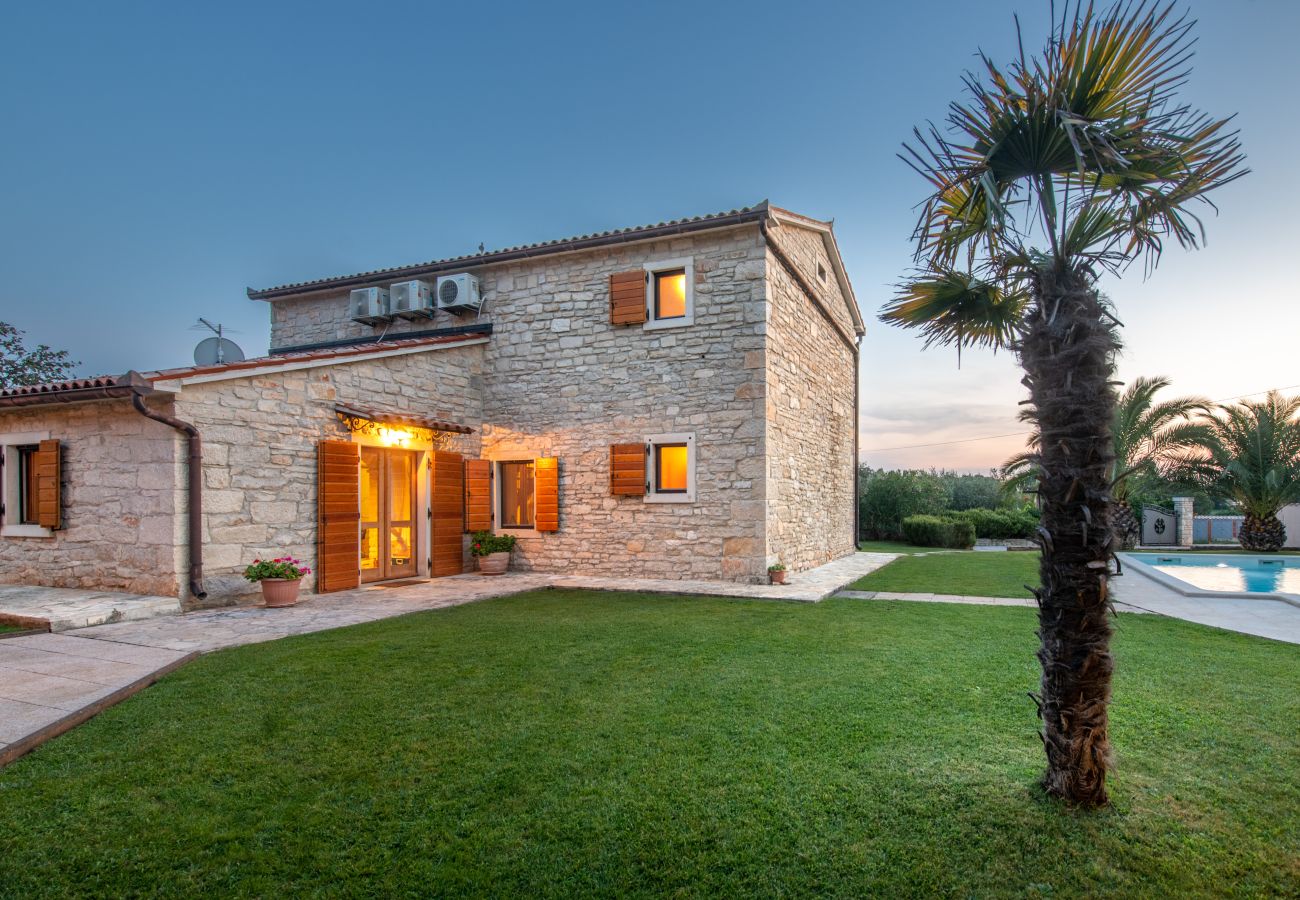 Villa in Krnica - Villa Orada for 6 people with private pool & only 2.5 km from the beach