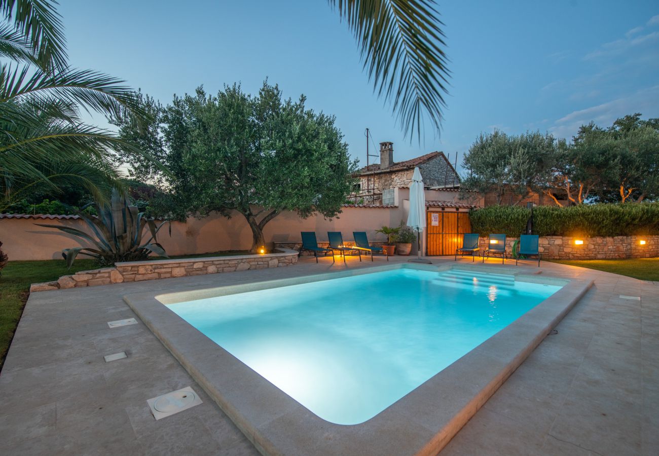 Villa in Krnica - Villa Orada for 6 people with private pool & only 2.5 km from the beach