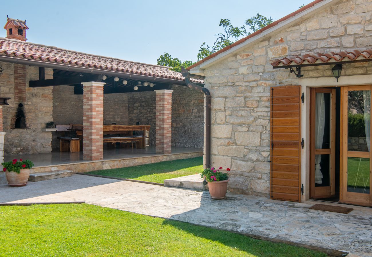 Villa in Krnica - Villa Orada for 6 people with private pool & only 2.5 km from the beach