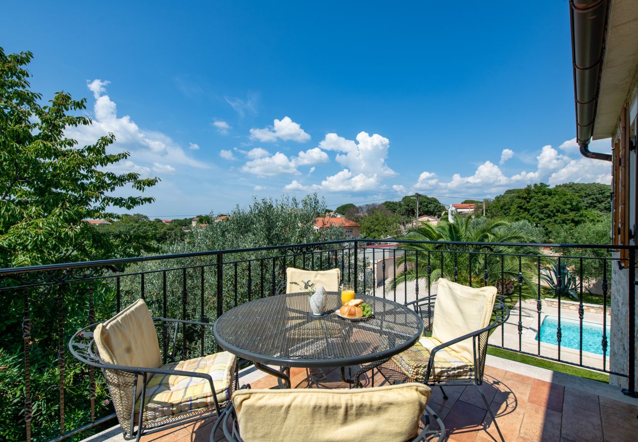Villa in Krnica - Villa Orada for 6 people with private pool & only 2.5 km from the beach