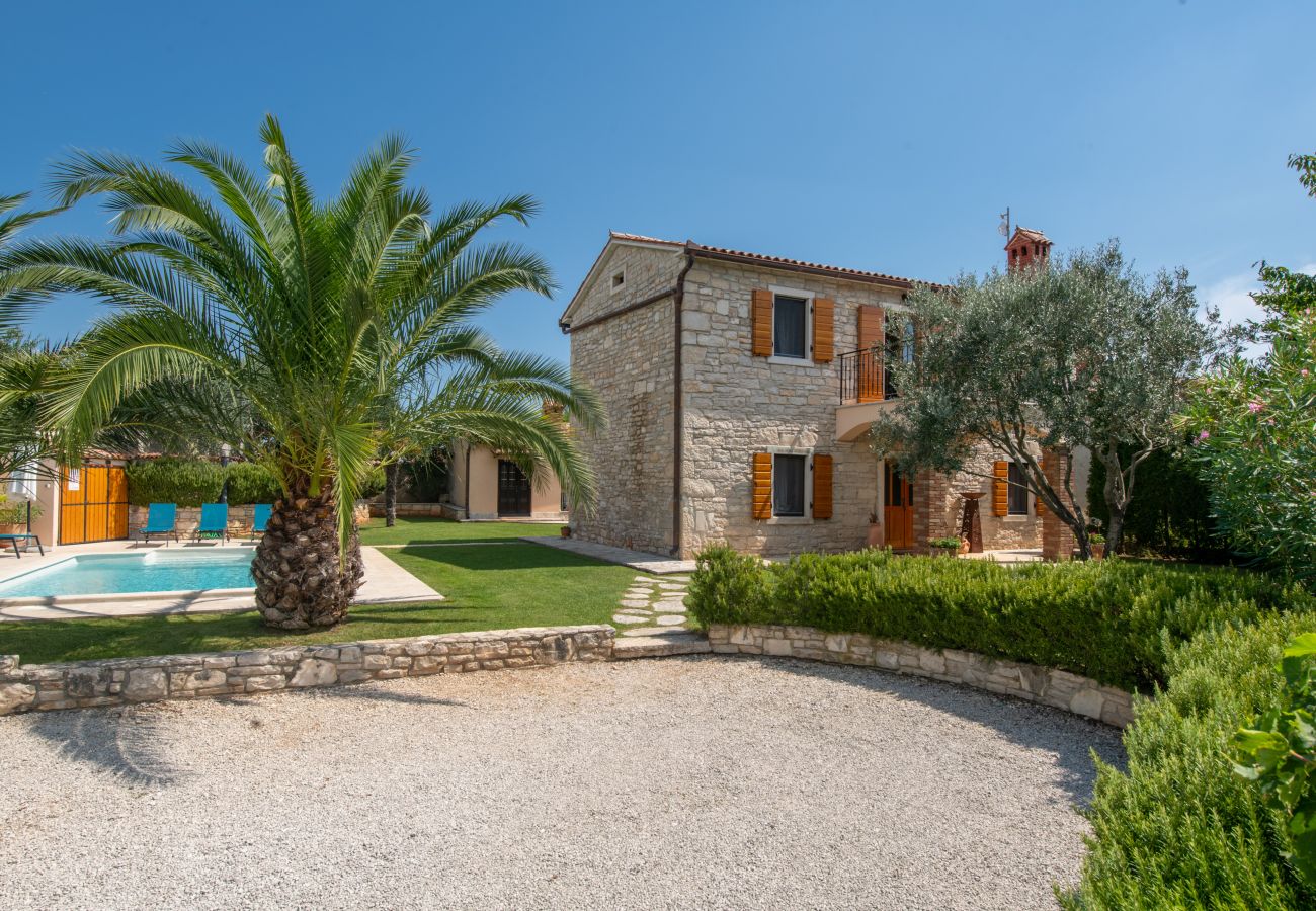 Villa in Krnica - Villa Orada for 6 people with private pool & only 2.5 km from the beach
