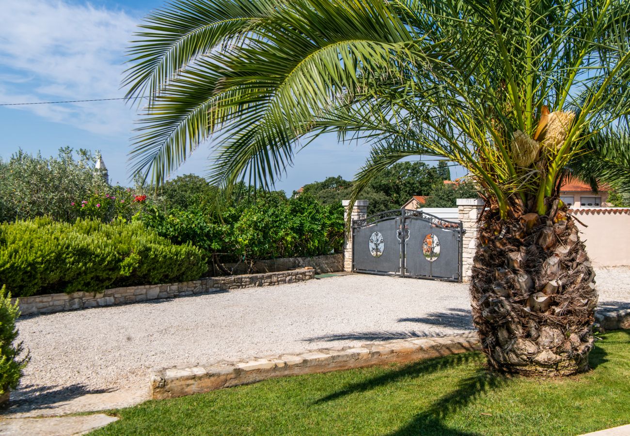 Villa in Krnica - Villa Orada for 6 people with private pool & only 2.5 km from the beach