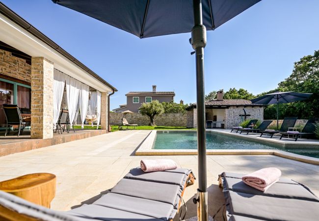 Villa in Juršici - Villa Desire for 10 people in Central Istria with private 53 m2 pool and pet friendly  Villa in Juršici - Villa Desire for 10 people in Central Istria with private 53 m2 pool and pet friendly
