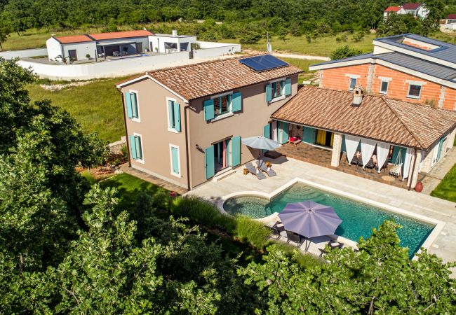 Villa in Juršici - Villa Desire for 10 people in Central Istria with private 53 m2 pool and pet friendly  Villa in Juršici - Villa Desire for 10 people in Central Istria with private 53 m2 pool and pet friendly