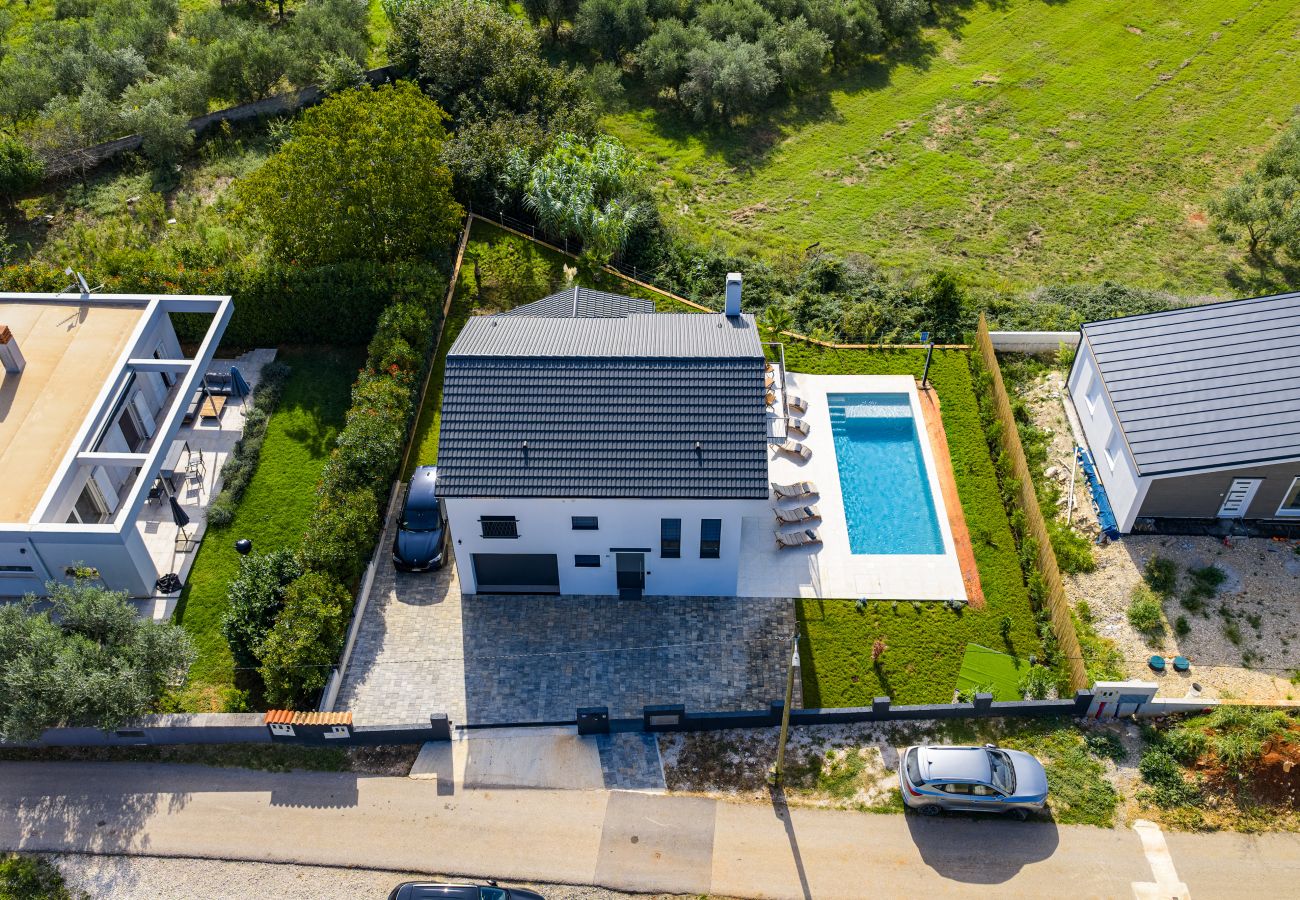 Villa in Vintijan - Villa Enja for 8 people near Pula with private pool & pet friendly