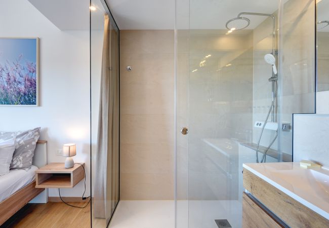 Villa in Pula - Villa Klen for 15 people near Pula with jacuzzi and children playgorund Villa in Pula - Villa Klen for 15 people near Pula with jacuzzi and children playgorund