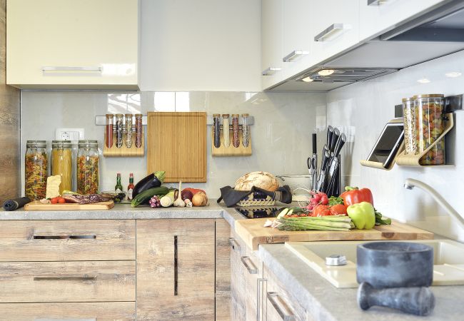 Villa in Pula - Villa Klen for 15 people near Pula with jacuzzi and children playgorund Villa in Pula - Villa Klen for 15 people near Pula with jacuzzi and children playgorund