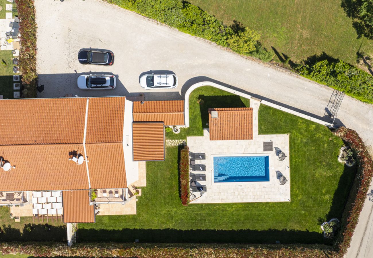 Villa in Sveta Marija na Krasu - Villa Giardino Verde for 8 people near Umag with private pool