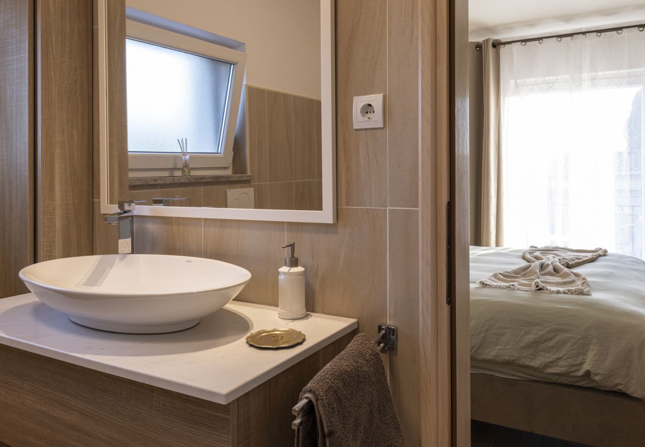 Villa in Sveta Marija na Krasu - Villa Giardino Verde for 8 people near Umag with private pool