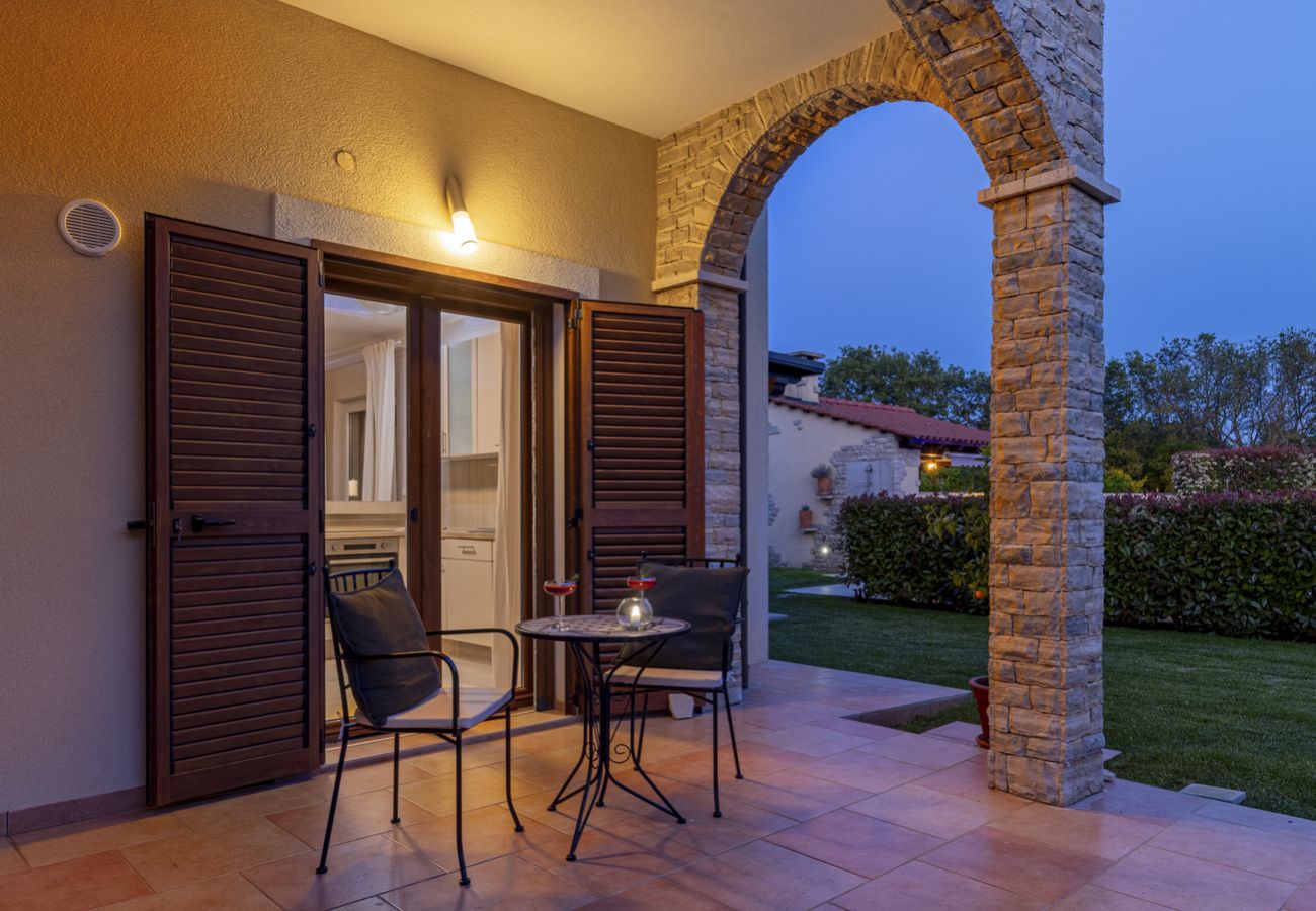 Villa in Sveta Marija na Krasu - Villa Giardino Verde for 8 people near Umag with private pool