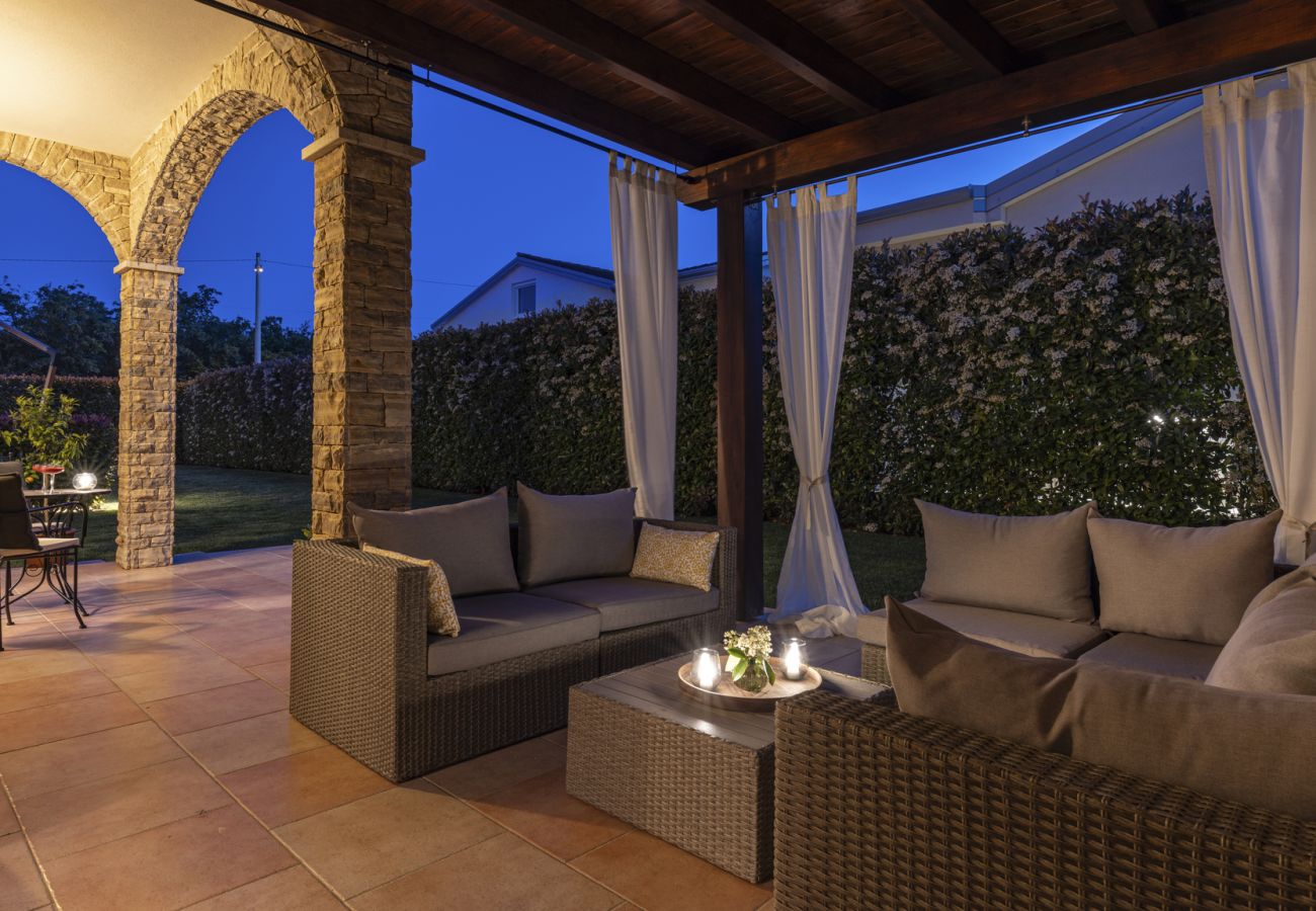 Villa in Sveta Marija na Krasu - Villa Giardino Verde for 8 people near Umag with private pool
