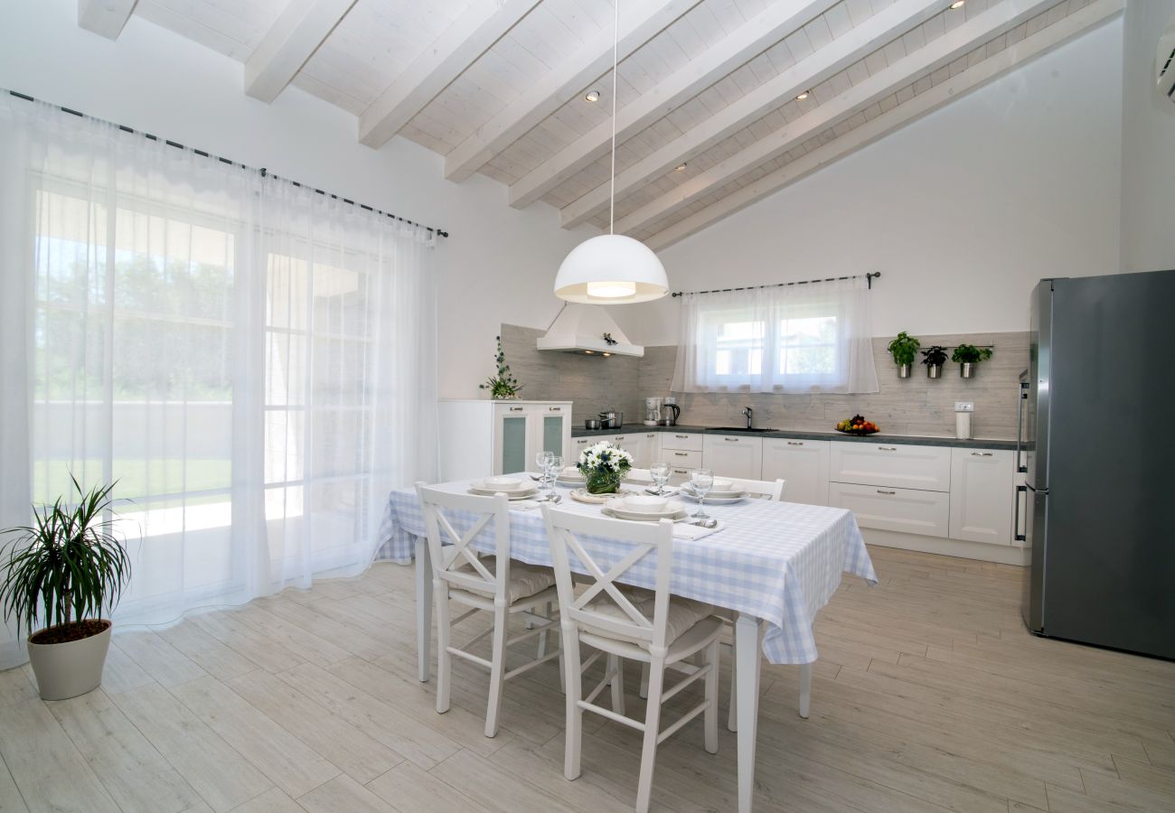 Villa in Kavran - Villa Histria for 6 people near Pula with private pool & sea view