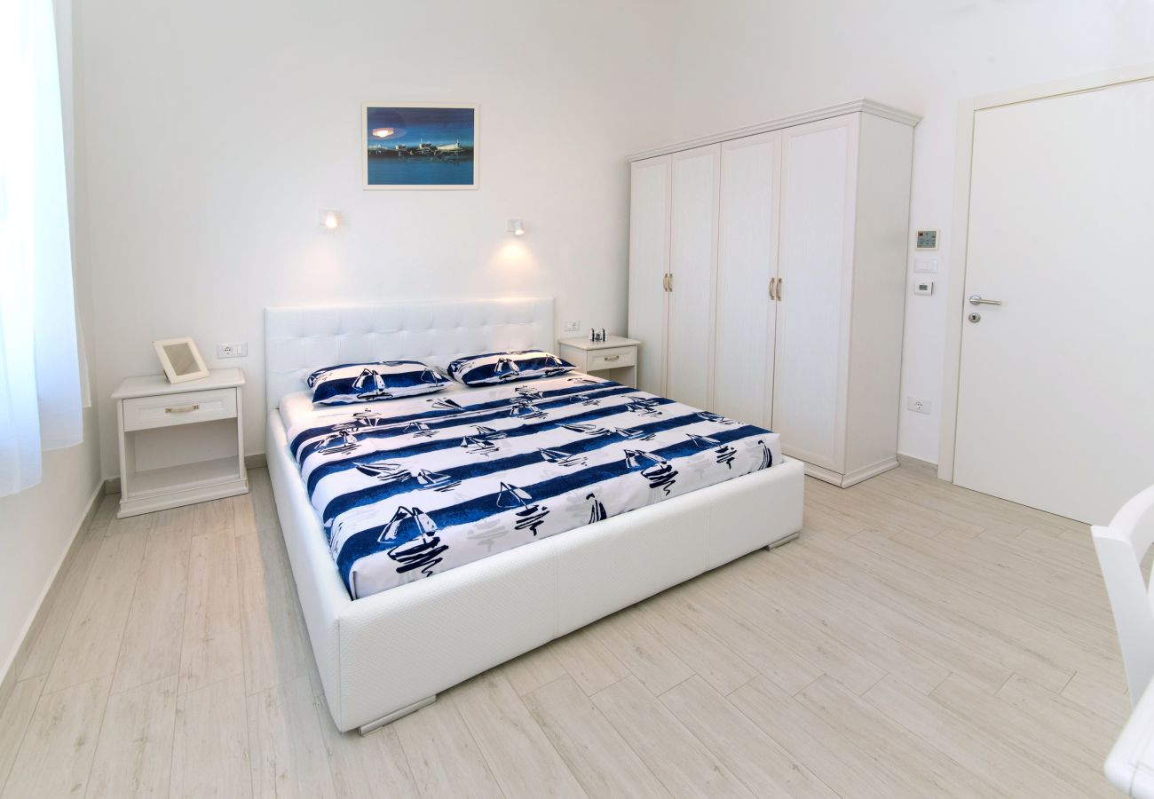 Villa in Kavran - Villa Histria for 6 people near Pula with private pool & sea view